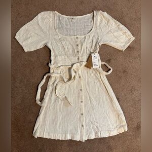 ⭐️ Billabong women’s dress size small the salty blonde. NWT